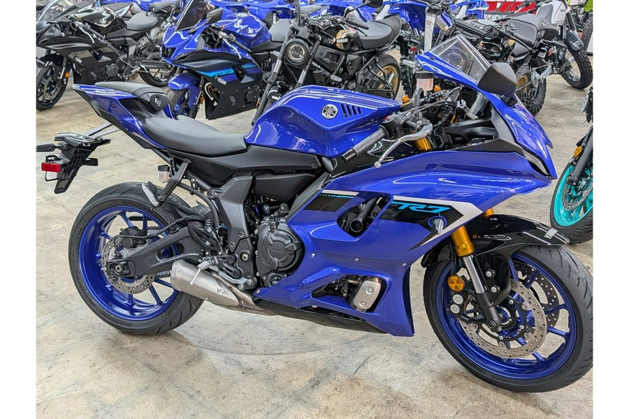 2025 Yamaha YZF-R7 CA