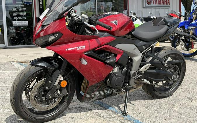 2025 Triumph Daytona 660 Carnival Red/Sapphire Black 660