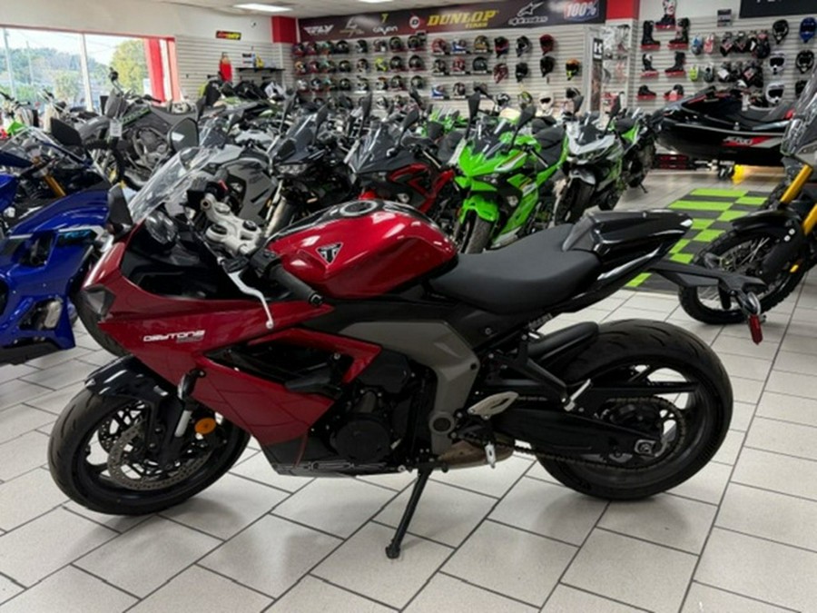 2025 Triumph Daytona 660 Carnival Red/Sapphire Black 660