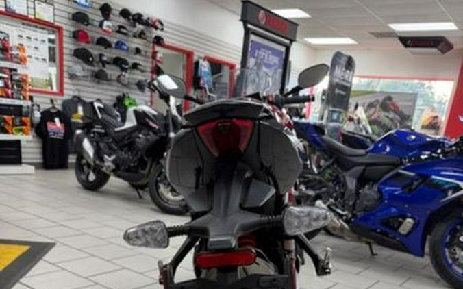 2025 Triumph Daytona 660 Carnival Red/Sapphire Black