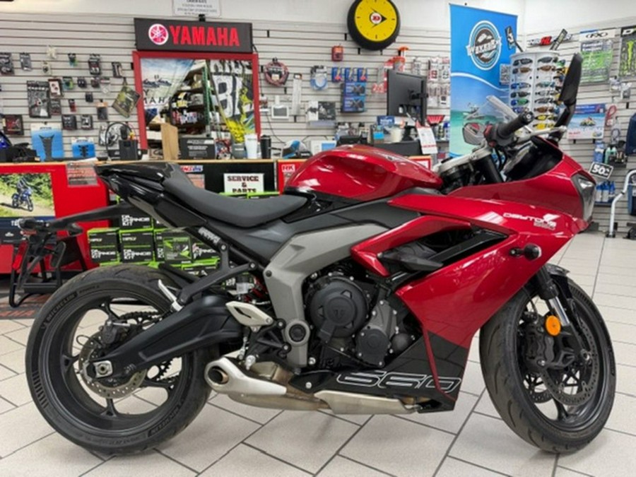 2025 Triumph Daytona 660 Carnival Red/Sapphire Black 660