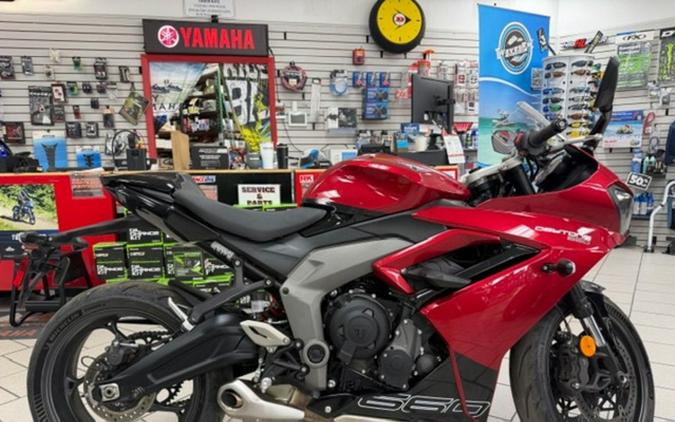 2025 Triumph Daytona 660 Carnival Red/Sapphire Black 660