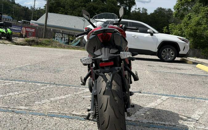 2025 Triumph Daytona 660 Carnival Red/Sapphire Black 660