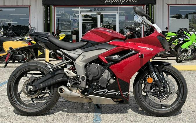 2025 Triumph Daytona 660 Carnival Red/Sapphire Black 660