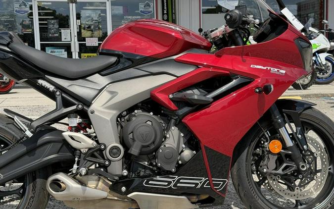 2025 Triumph Daytona 660 Carnival Red/Sapphire Black 660