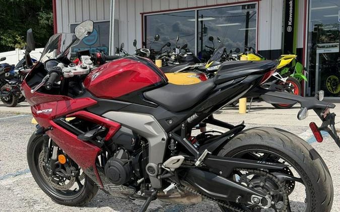 2025 Triumph Daytona 660 Carnival Red/Sapphire Black 660