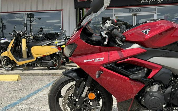 2025 Triumph Daytona 660 Carnival Red/Sapphire Black 660