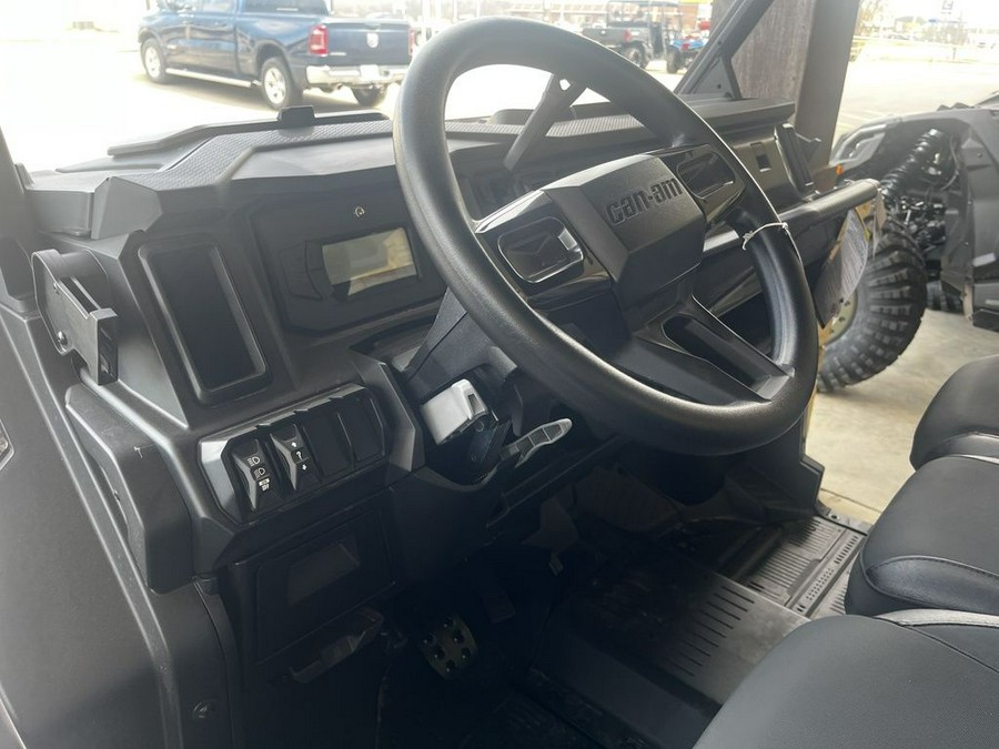 2026 Can-Am Defender XT HD11