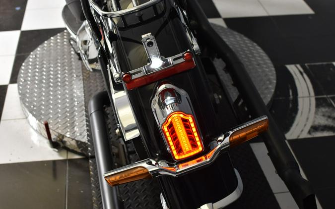 2019 Harley-Davidson Deluxe Vivid Black