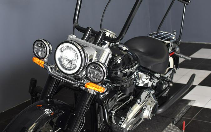 2019 Harley-Davidson Deluxe Vivid Black