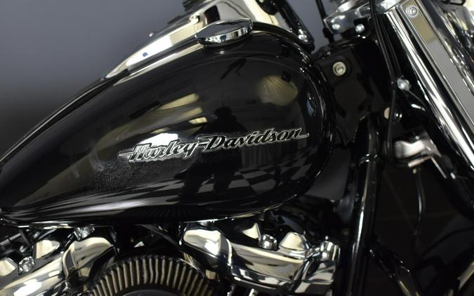 2019 Harley-Davidson Deluxe Vivid Black