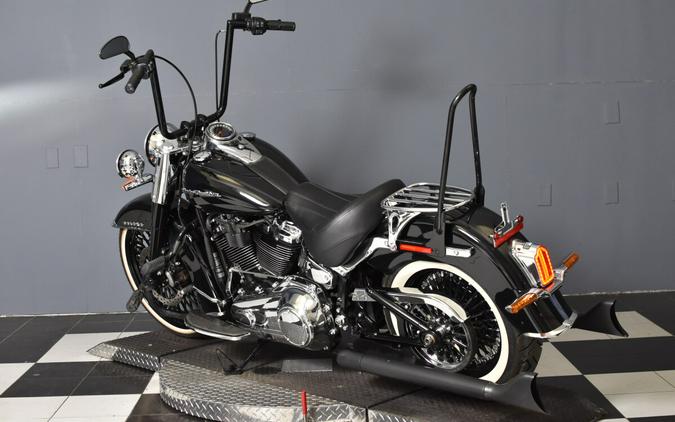 2019 Harley-Davidson Deluxe Vivid Black