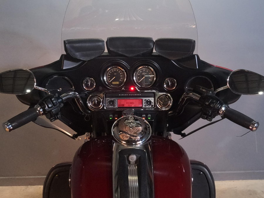 2009 Harley-Davidson Electra Glide Ultra Classic Red Hot Sunglo