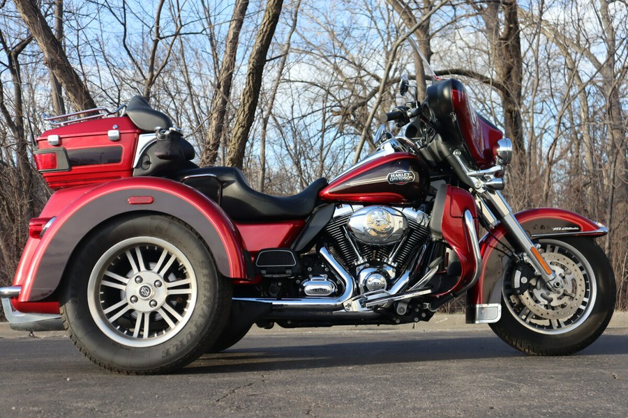 2012 Harley-Davidson Tri Glide Ultra Classic FLHTCUTG