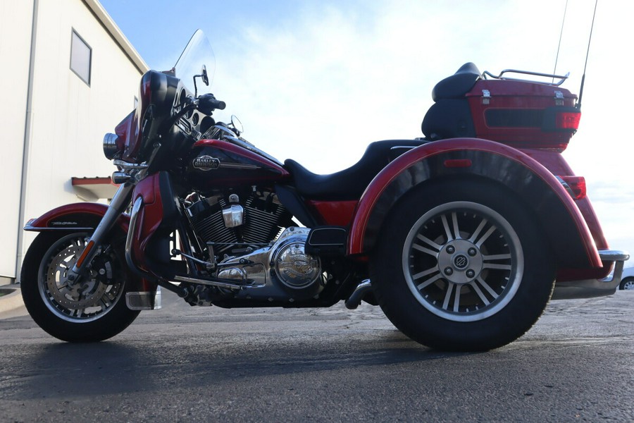 2012 Harley-Davidson Tri Glide Ultra Classic FLHTCUTG