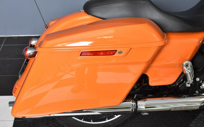 2023 Harley-Davidson Street Glide Special Baja Orange