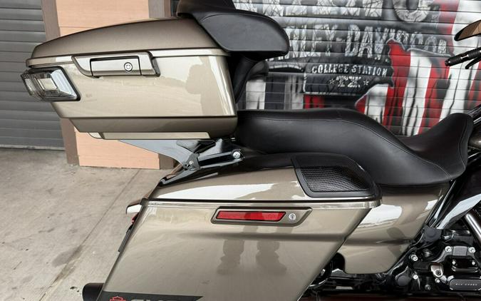 2021 Harley-Davidson® CVO™ Road Glide® Bronze Armor