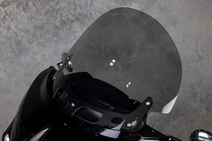 2017 Indian Roadmaster Thunder Black