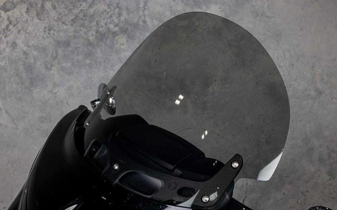 2017 Indian Roadmaster Thunder Black