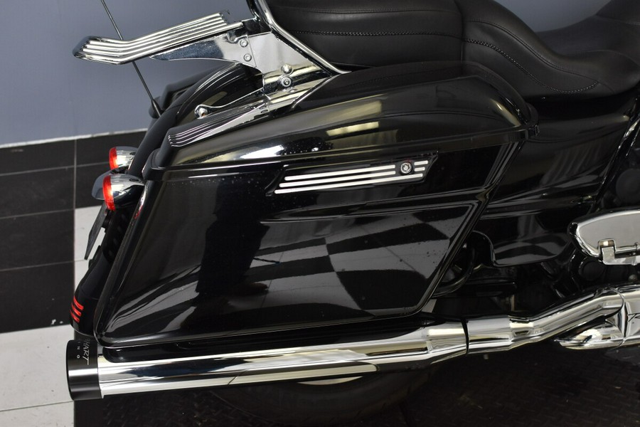 2018 Harley-Davidson Road Glide Vivid Black