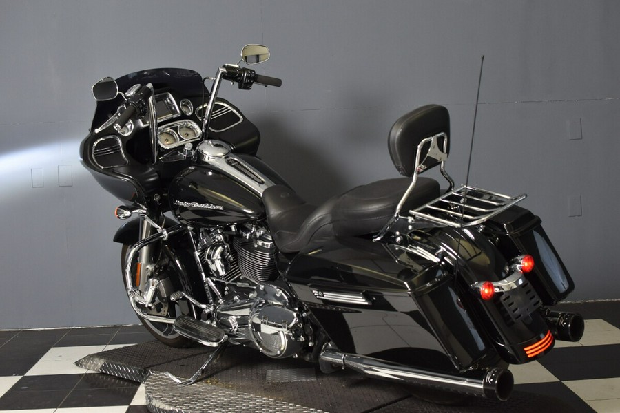 2018 Harley-Davidson Road Glide Vivid Black