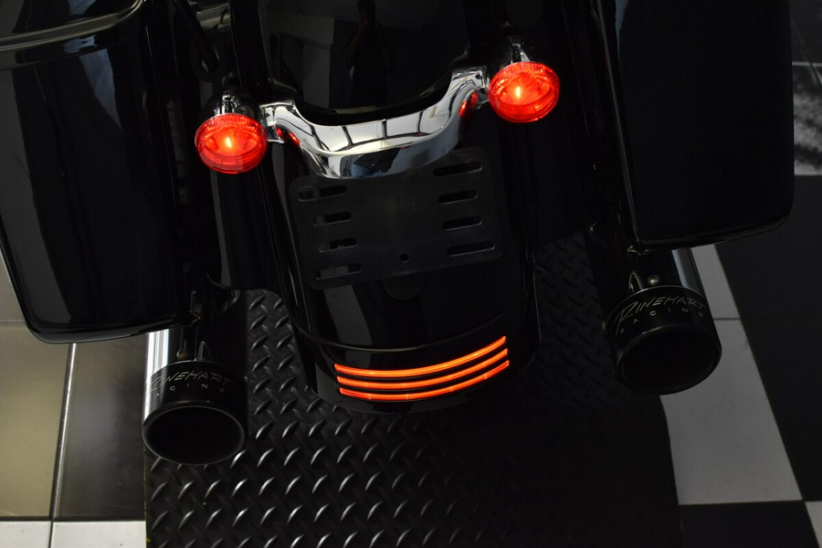 2018 Harley-Davidson Road Glide Vivid Black