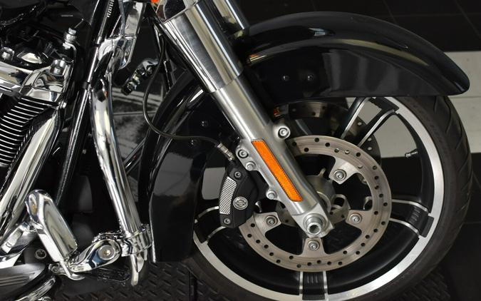 2018 Harley-Davidson Road Glide Vivid Black