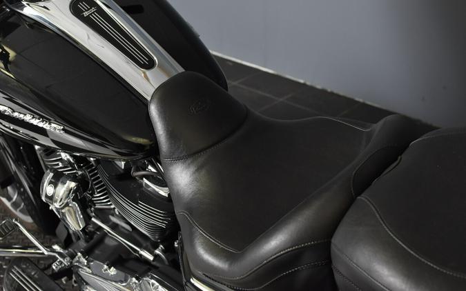 2018 Harley-Davidson Road Glide Vivid Black