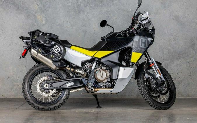 2022 Husqvarna Norden 901