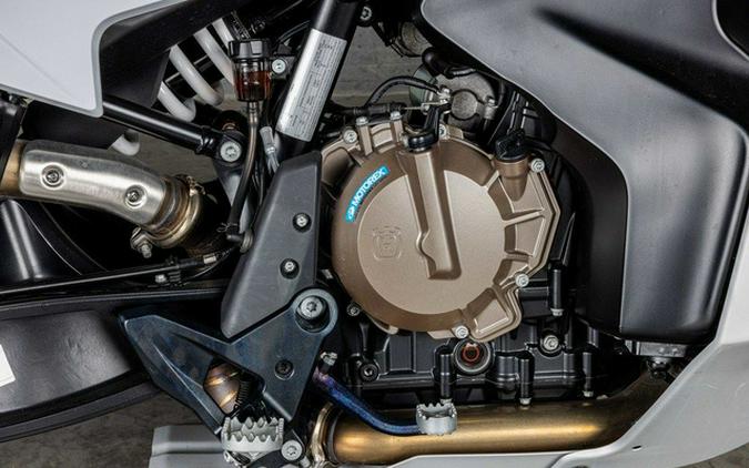 2022 Husqvarna Norden 901