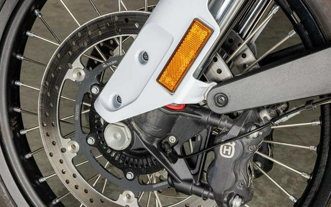 2022 Husqvarna Norden 901