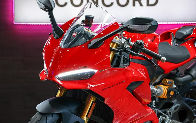 2026 Ducati Panigale V2 S