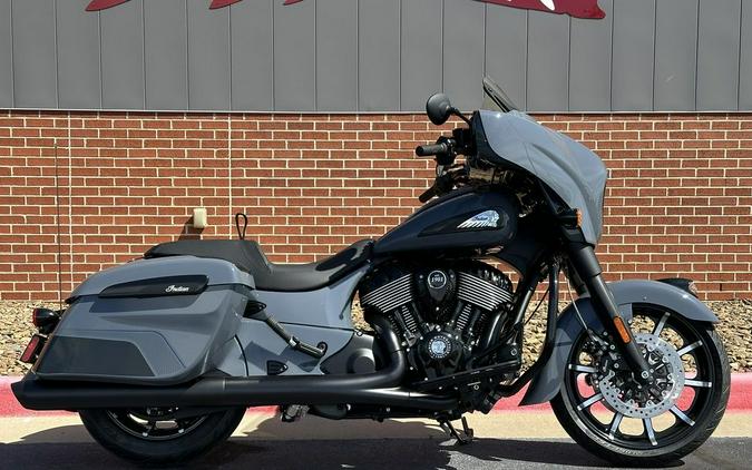 2024 Indian Motorcycle® Chieftain® Dark Horse® w/Powerband Audio Pkg Icon Stealth Gray Azure