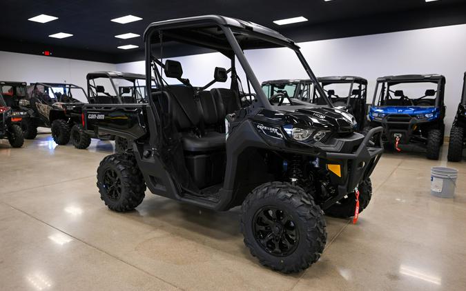 2024 Can-Am DEFENDER XT HD10