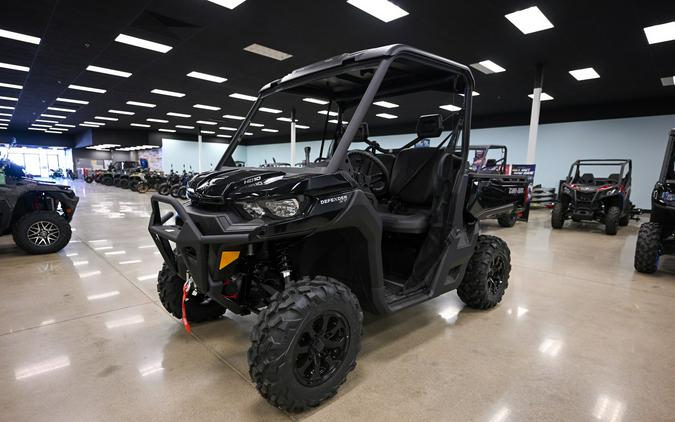 2024 Can-Am DEFENDER XT HD10