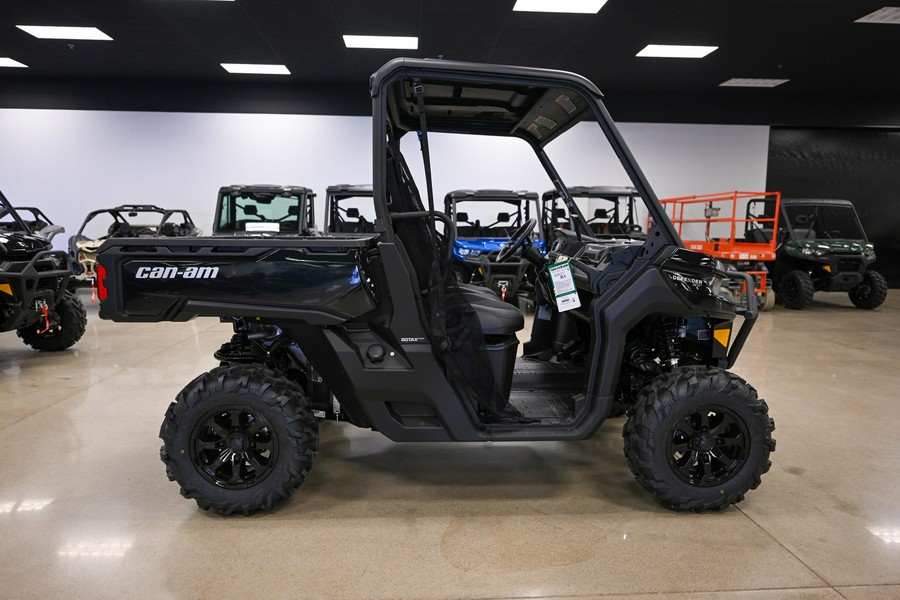 2024 Can-Am DEFENDER XT HD10