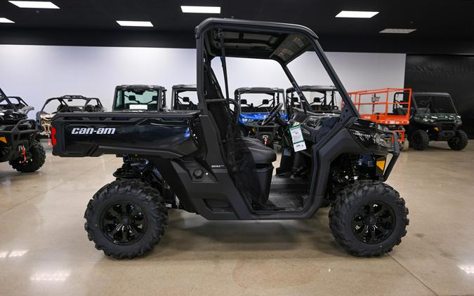 2024 Can-Am DEFENDER XT HD10