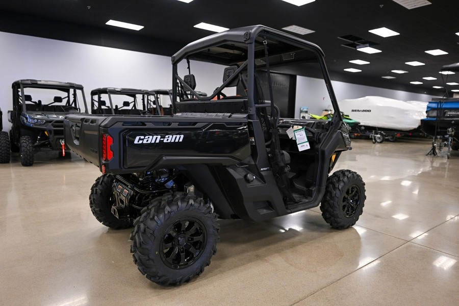 2024 Can-Am DEFENDER XT HD10