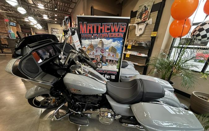 2025 Harley-Davidson® Road Glide® Billiard Gray