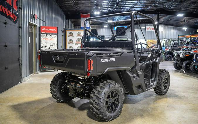 2025 Can-Am Defender DPS HD7