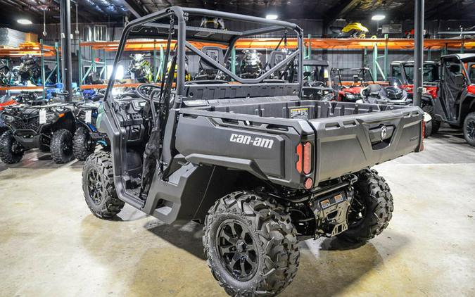 2025 Can-Am Defender DPS HD7