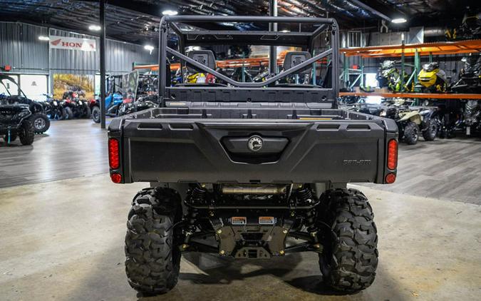 2025 Can-Am Defender DPS HD7
