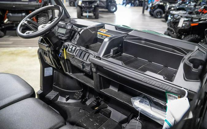 2025 Can-Am Defender DPS HD7