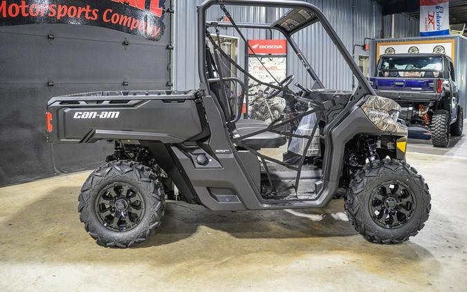 2025 Can-Am Defender DPS HD7