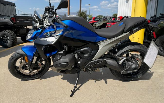 2026 BMW R 1300 R