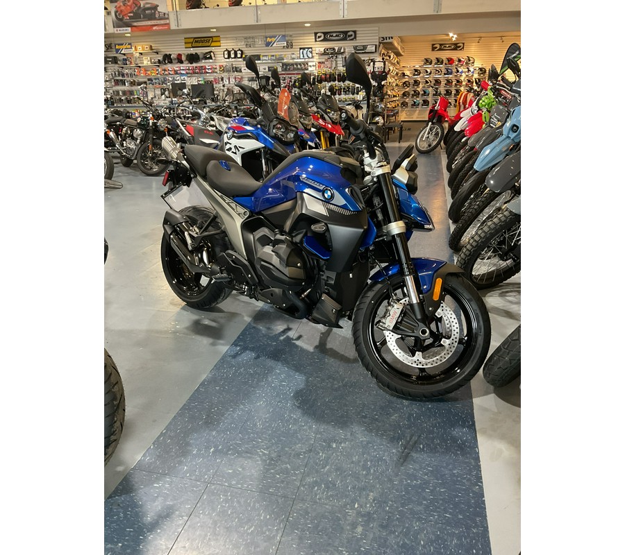 2026 BMW R 1300 R