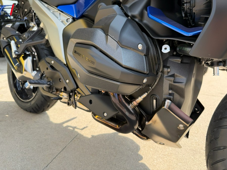 2026 BMW R 1300 R