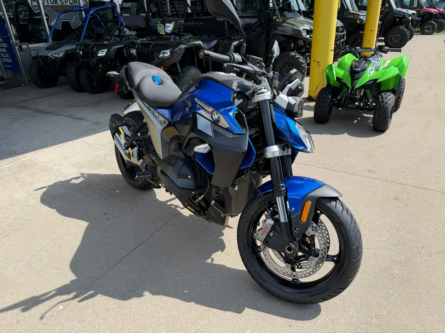 2026 BMW R 1300 R