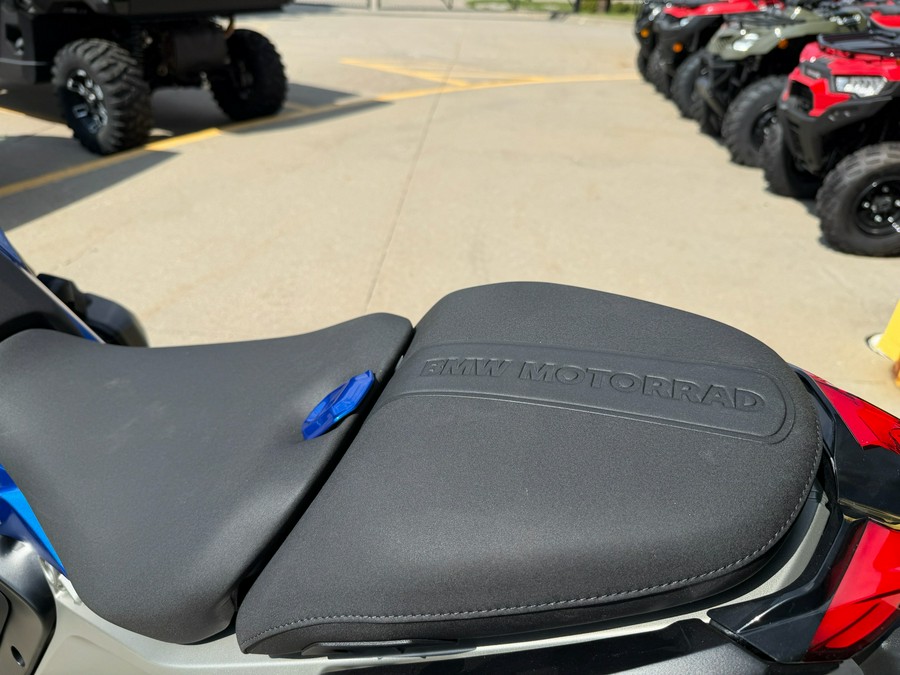 2026 BMW R 1300 R