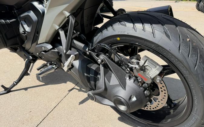 2026 BMW R 1300 R
